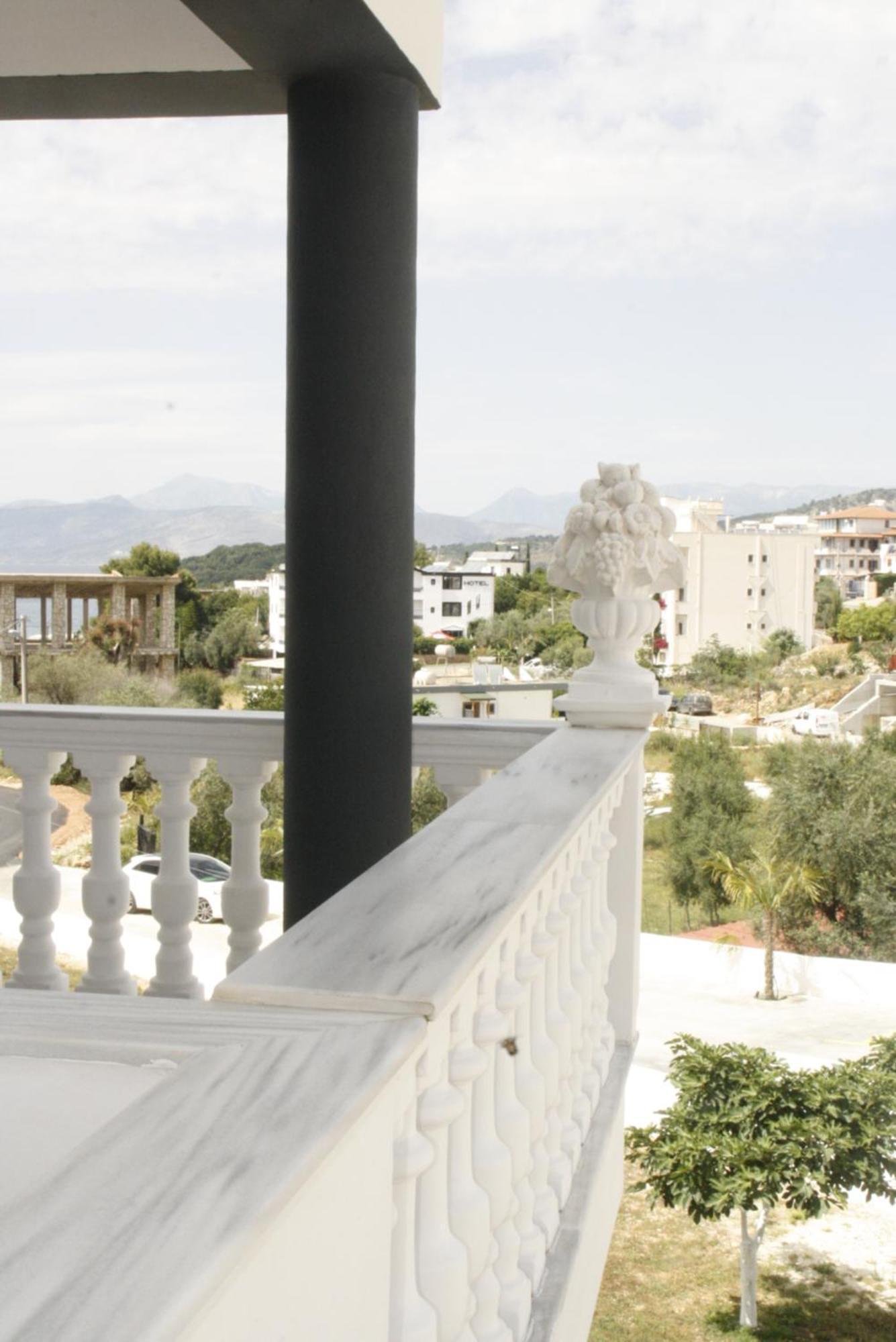 Villa Kreshta คซามิล ภายนอก รูปภาพ
